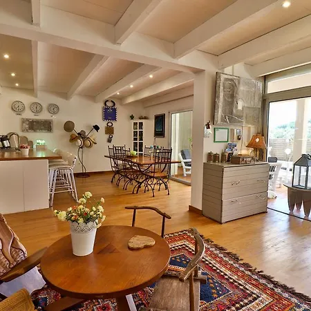 Bed & Breakfast Les D'hotes Du Grand Mornas Carry-le-Rouet