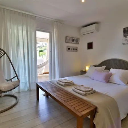 Frühstückspension Les D'hotes Du Grand Mornas Carry-le-Rouet